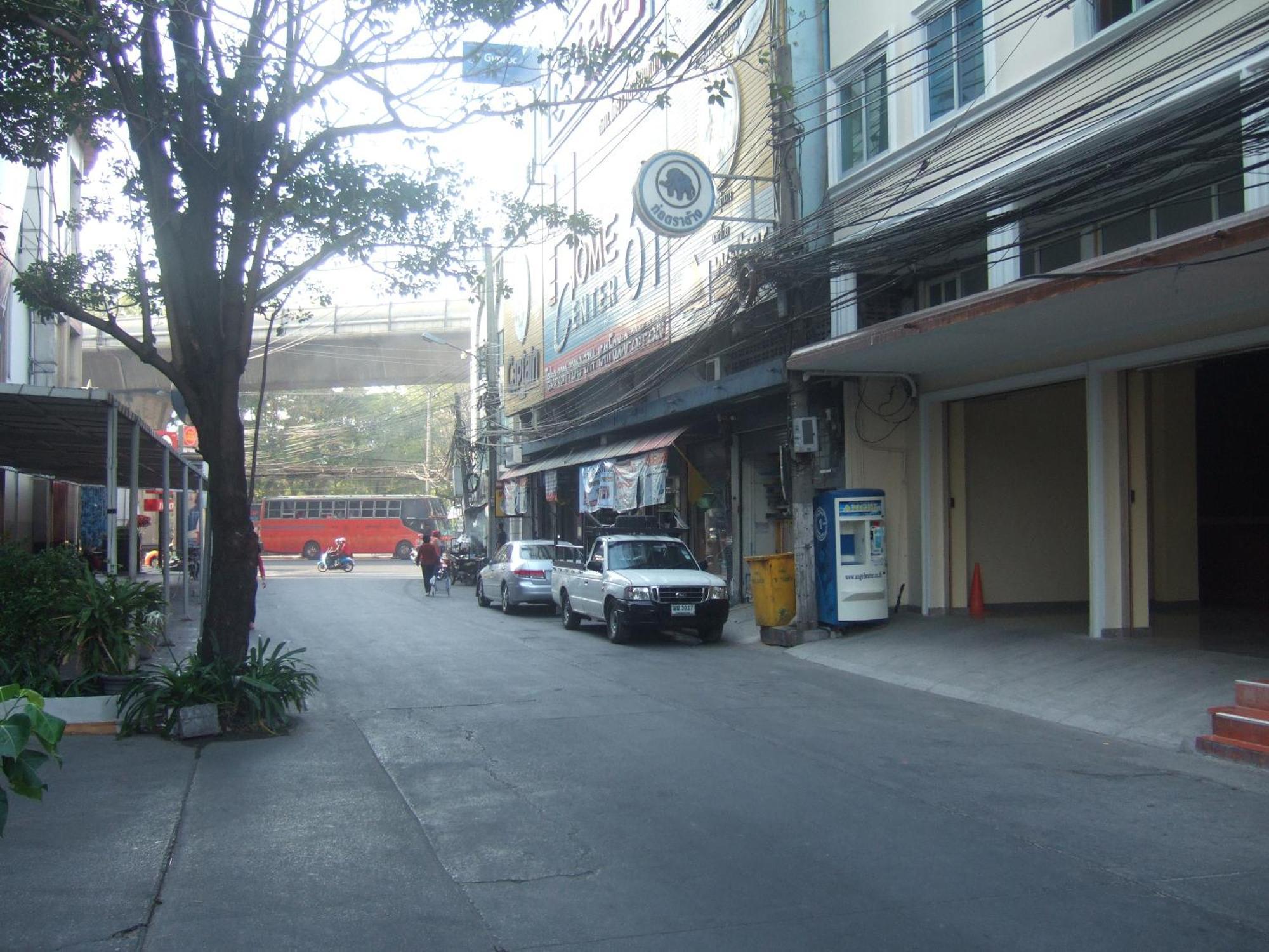 大堂吧61号酒店 曼谷 外观 照片