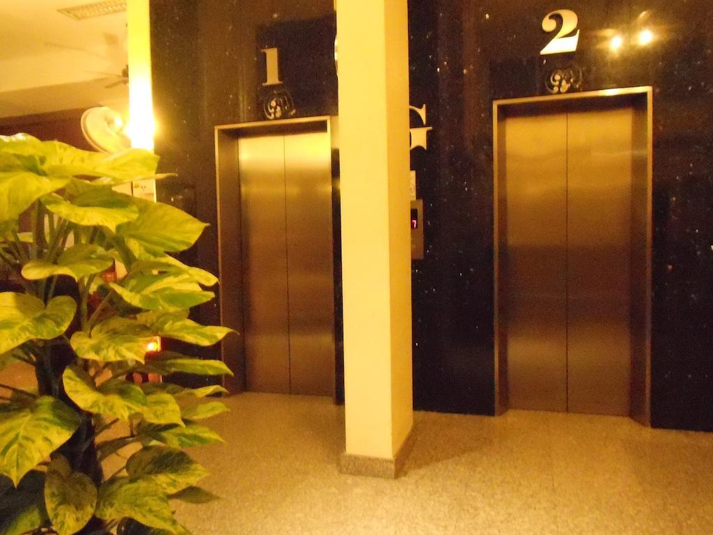 大堂吧61号酒店 曼谷 外观 照片