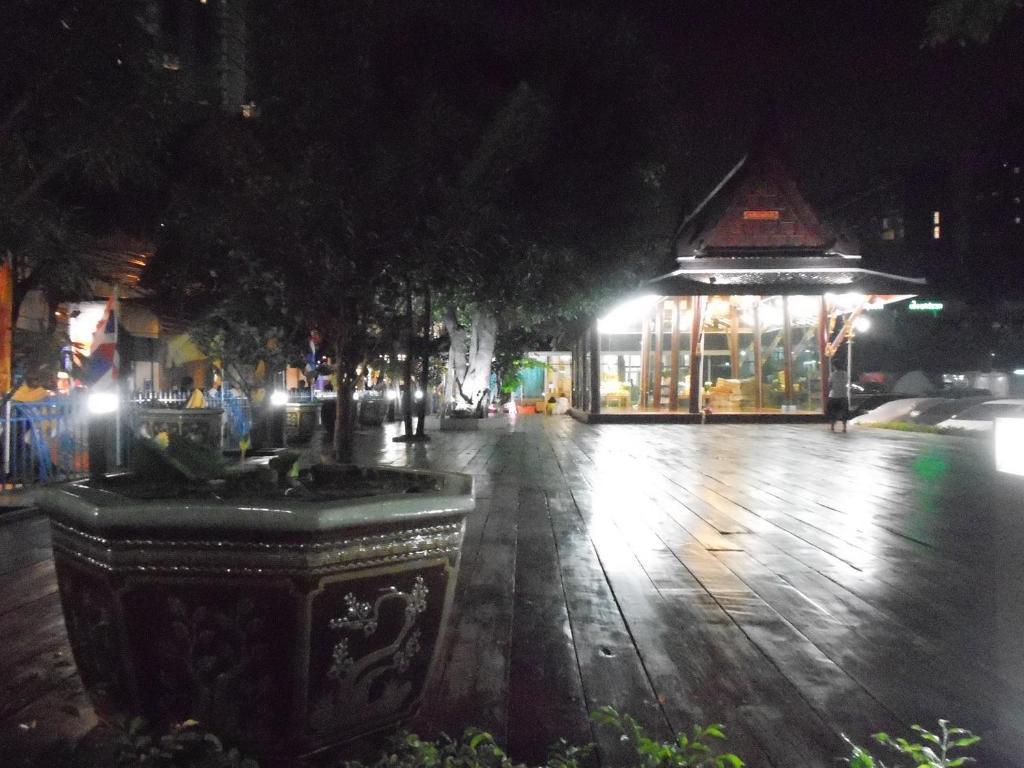 大堂吧61号酒店 曼谷 外观 照片